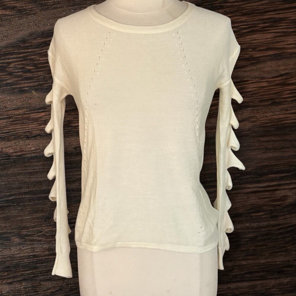 Aqua Brand Ivory Sweater Size XSmall 37" Bust Womens Cut Out Sleeve Wool Blend
